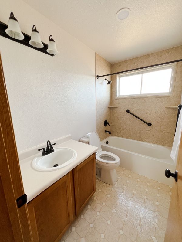 Top Bathroom Remodeling Companies in Cynthiana, KY